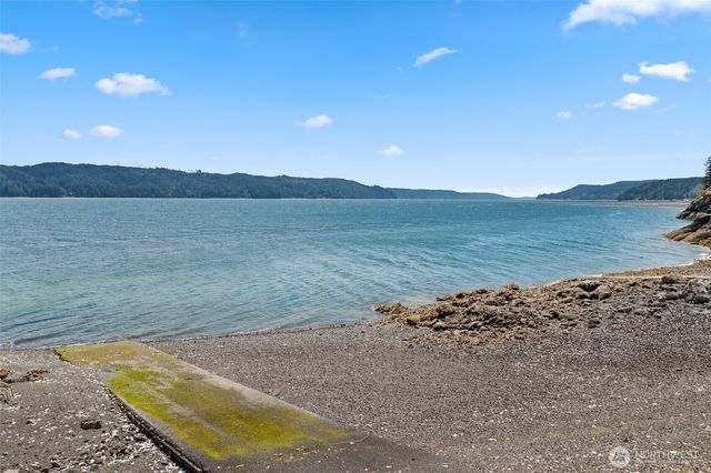 98 Hidden Cove, Lilliwaup, WA 98555