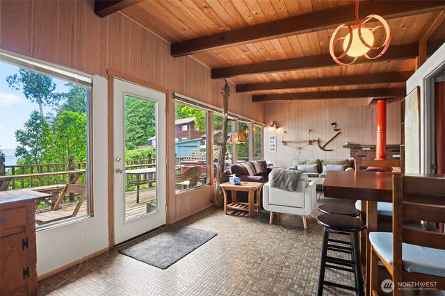 98 Hidden Cove, Lilliwaup, WA 98555
