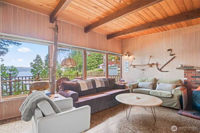 98 Hidden Cove, Lilliwaup, WA 98555