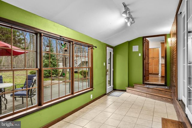 528 KETTLE RUN RD, Marlton, NJ 08053