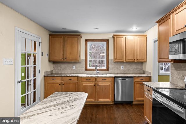 528 KETTLE RUN RD, Marlton, NJ 08053