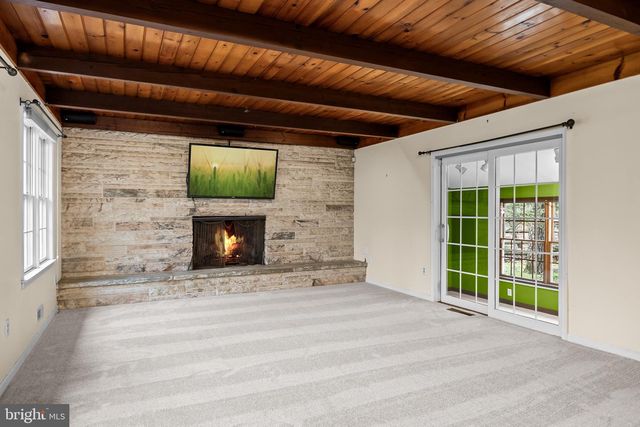 528 KETTLE RUN RD, Marlton, NJ 08053