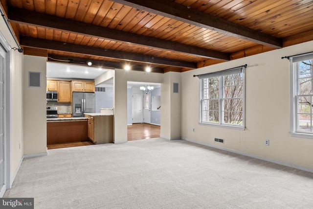 528 KETTLE RUN RD, Marlton, NJ 08053