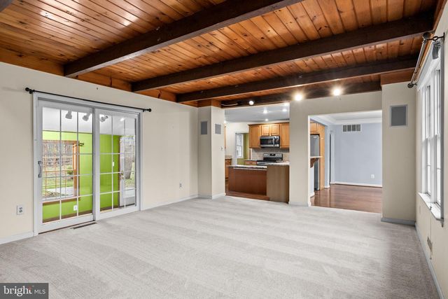 528 KETTLE RUN RD, Marlton, NJ 08053