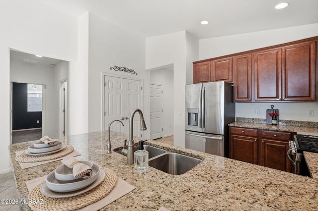 11313 E Squash Blossom Loop, Tucson, AZ 85747