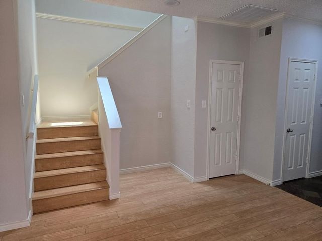 6011 Longley Court, Dallas, TX 75252