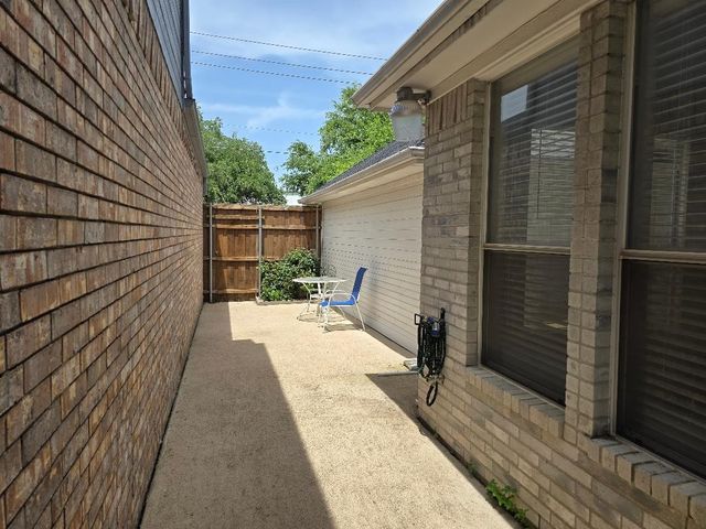 6011 Longley Court, Dallas, TX 75252
