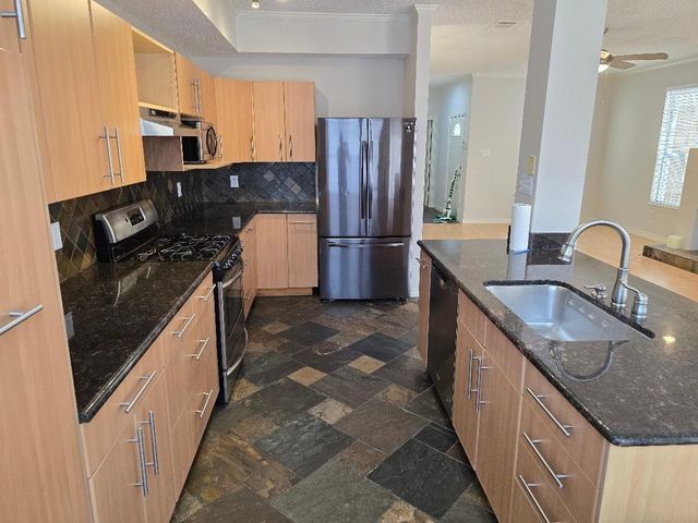 6011 Longley Court, Dallas, TX 75252
