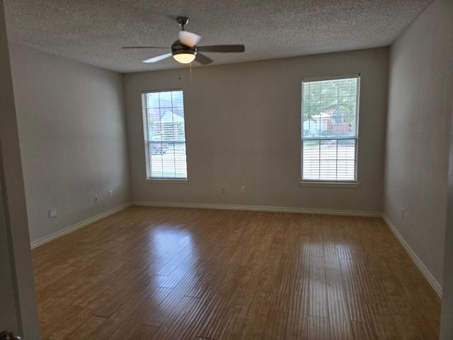 6011 Longley Court, Dallas, TX 75252