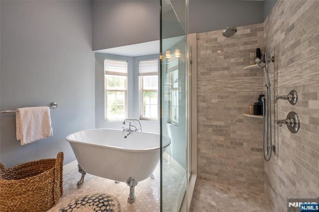 416 Green Mountain Road, Mahwah, NJ 07430