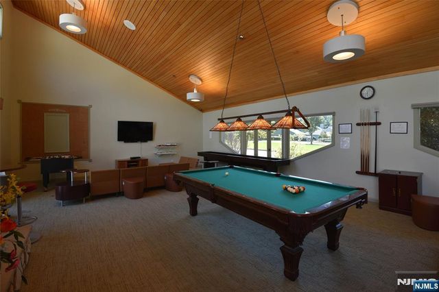 416 Green Mountain Road, Mahwah, NJ 07430
