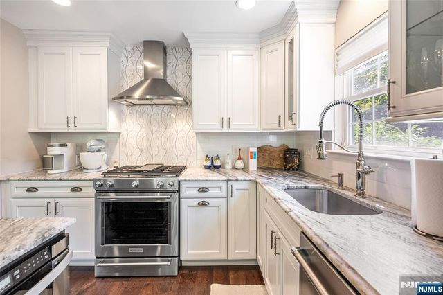 416 Green Mountain Road, Mahwah, NJ 07430