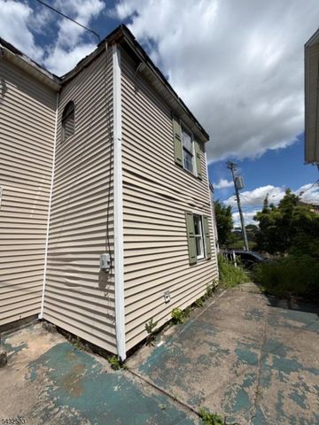 234 Filmore St, Phillipsburg Town, NJ 08865