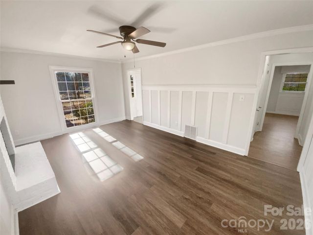 4661 Easthaven Drive, Charlotte, NC 28212