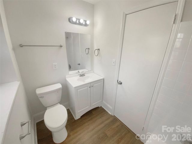 4661 Easthaven Drive, Charlotte, NC 28212