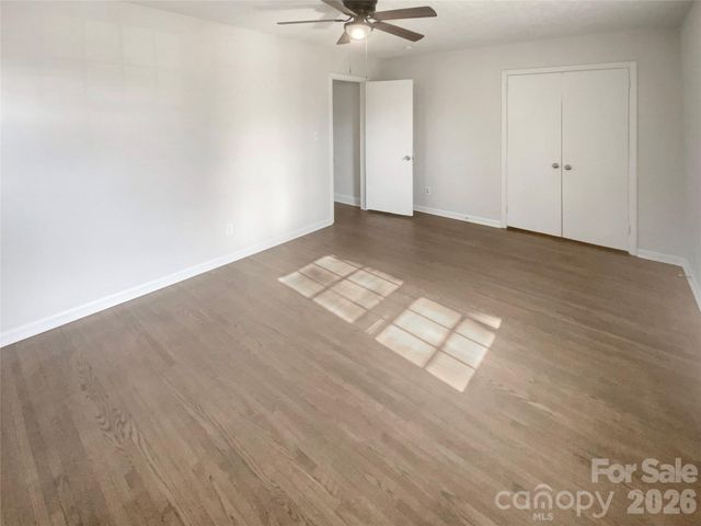 4661 Easthaven Drive, Charlotte, NC 28212