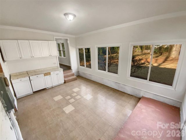 4661 Easthaven Drive, Charlotte, NC 28212