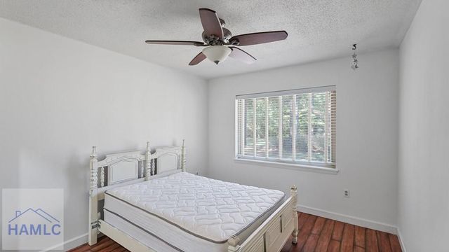 285 Knotty Pine Road, Jesup, GA 31545
