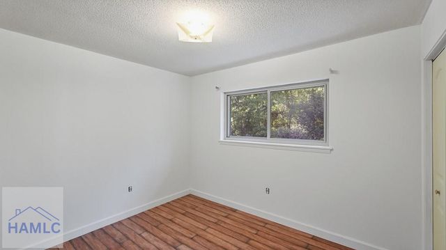 285 Knotty Pine Road, Jesup, GA 31545