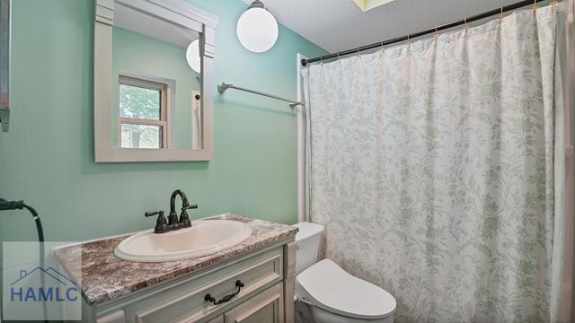 285 Knotty Pine Road, Jesup, GA 31545