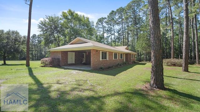 285 Knotty Pine Road, Jesup, GA 31545