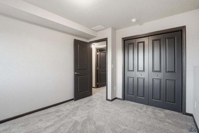 421 YELNER DR, Box Elder, SD 57719