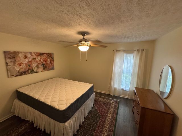 301 Stratford Pl., Murrells Inlet, SC 29576