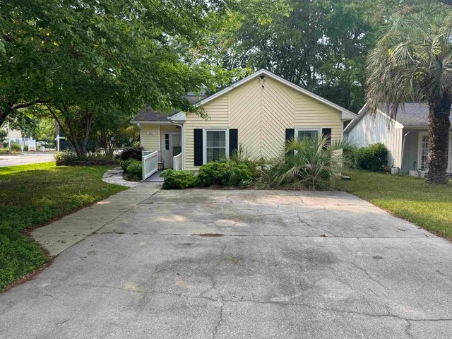 301 Stratford Pl., Murrells Inlet, SC 29576