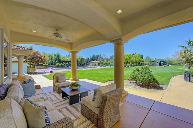 5037 Milton Ranch Rd, Shingle Springs, CA 95682