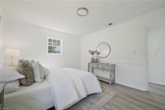 2 Butler Farm RD, Hampton, VA 23666
