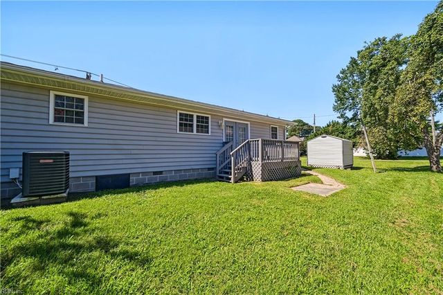 2 Butler Farm RD, Hampton, VA 23666