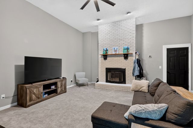 1650 N Plantation Dr, Cookeville, TN 38506