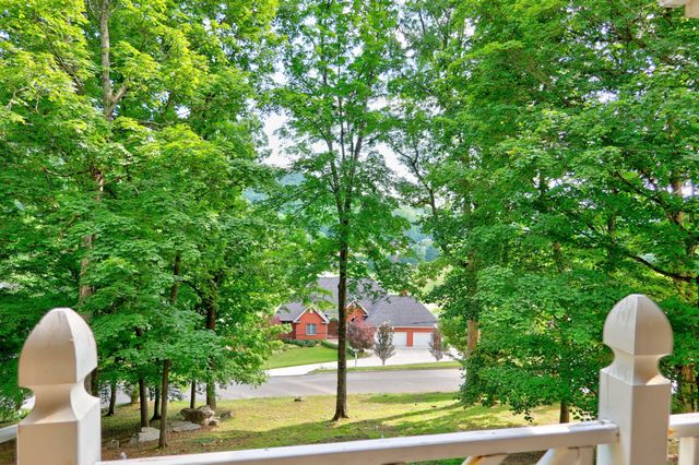 1650 N Plantation Dr, Cookeville, TN 38506