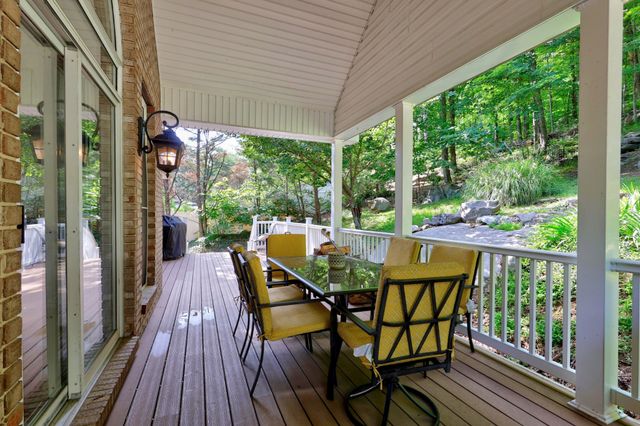 1650 N Plantation Dr, Cookeville, TN 38506