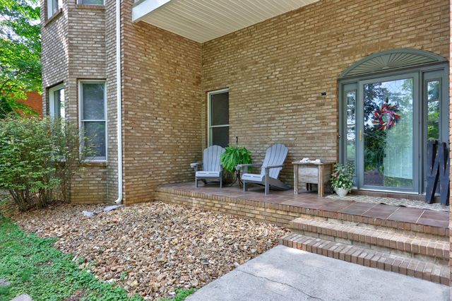 1650 N Plantation Dr, Cookeville, TN 38506