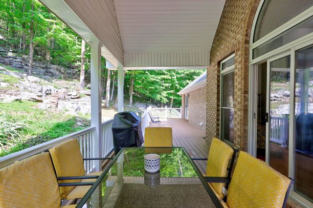 1650 N Plantation Dr, Cookeville, TN 38506