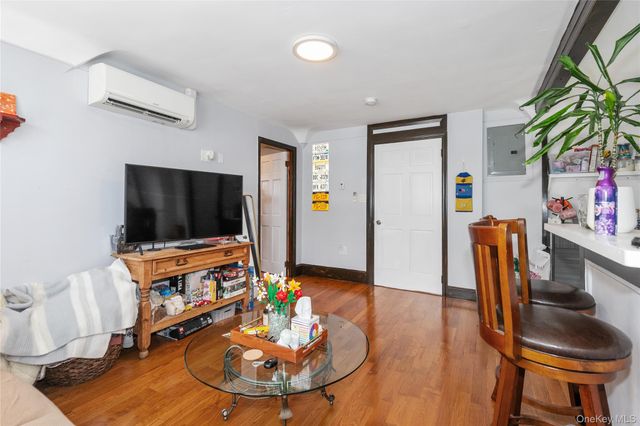 8713 135th Street 3, Kew Gardens, NY 11418