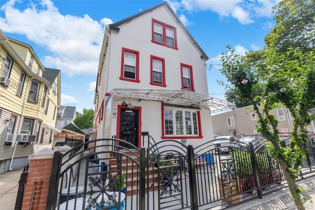 8713 135th Street 3, Kew Gardens, NY 11418