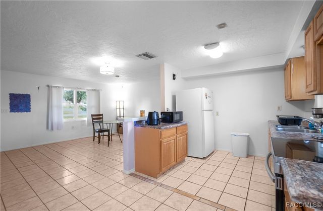 77 Regina Boulevard, Beverly Hills, FL 34465