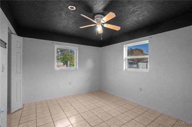 77 Regina Boulevard, Beverly Hills, FL 34465