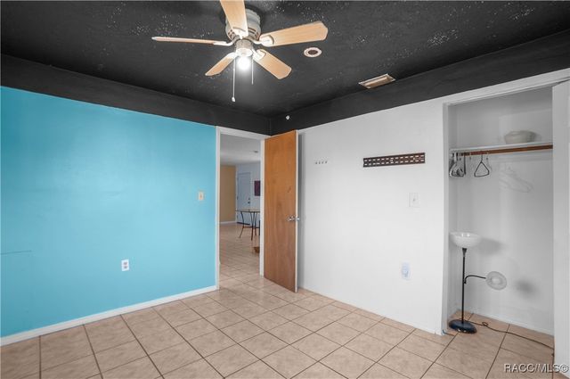 77 Regina Boulevard, Beverly Hills, FL 34465