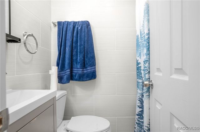 77 Regina Boulevard, Beverly Hills, FL 34465