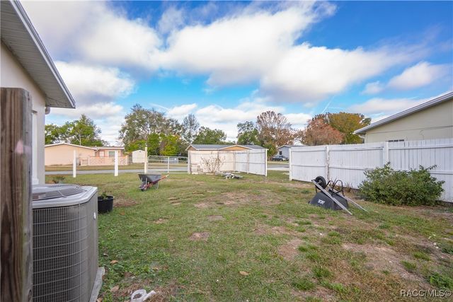 77 Regina Boulevard, Beverly Hills, FL 34465