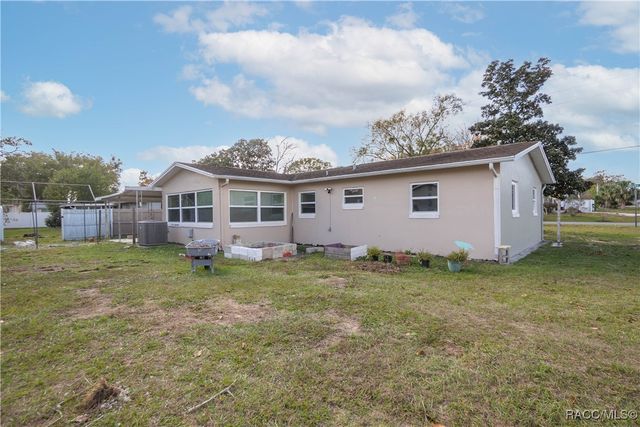 77 Regina Boulevard, Beverly Hills, FL 34465