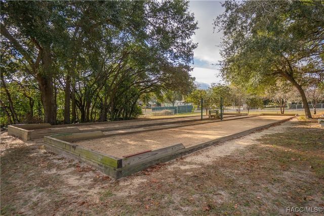 77 Regina Boulevard, Beverly Hills, FL 34465