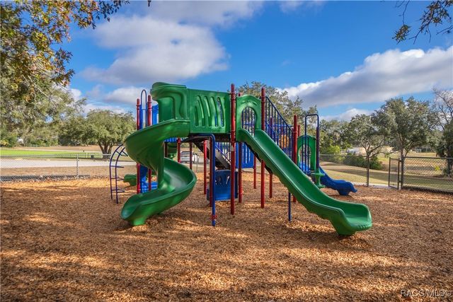 77 Regina Boulevard, Beverly Hills, FL 34465