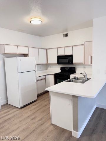 5751 East Hacienda Avenue 243, Las Vegas, NV 89122