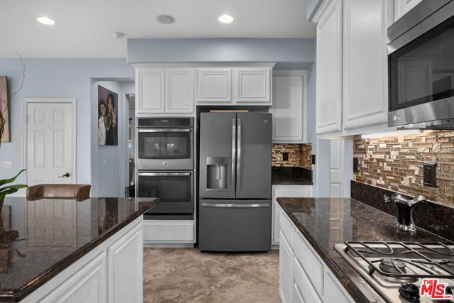 18080 Tanzanite Road, San Bernardino, CA 92407