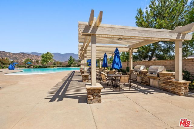 18080 Tanzanite Road, San Bernardino, CA 92407