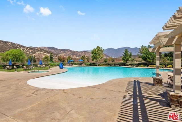 18080 Tanzanite Road, San Bernardino, CA 92407